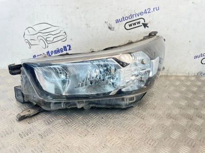 Лот: 25204429. Фото: 1. фара Toyota Hilux GUN125. Двигатель и элементы двигателя