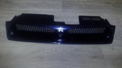 Лот: 17169702. Фото: 1. Решётка радиатора Mitsubishi Galant... Кузов