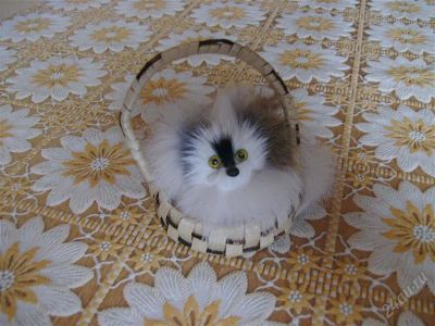 Лот: 969344. Фото: 1. Сувенир кошка в корзинке. Сувенирные мелочи
