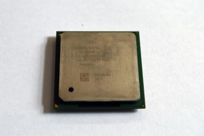 Лот: 11359055. Фото: 1. Процессор Intel Celeron SL6VY. Процессоры
