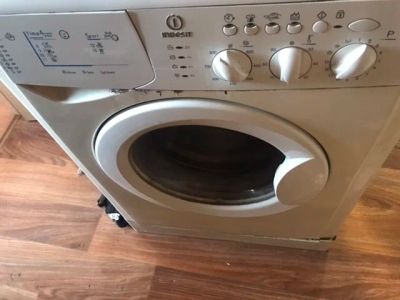 Лот: 16400206. Фото: 1. Стиральная машина indesit. Стиральные машины