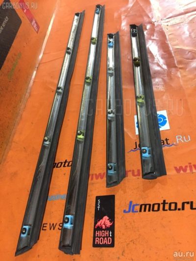 Лот: 10333848. Фото: 1. молдинги низ cresta 90. Кузов