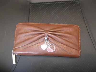 Лот: 4108140. Фото: 1. кошелек. Бумажники, кошельки, портмоне