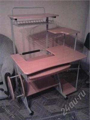 Лот: 1538154. Фото: 1. Стол компьютерный -очень хороший... Стойки и тумбы для аппаратуры