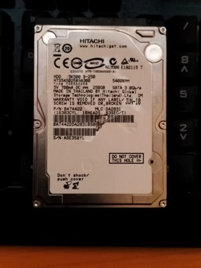 Лот: 23302999. Фото: 1. Жёсткий диск Hitachi HTS545025B9A300... Жёсткие диски (HDD)