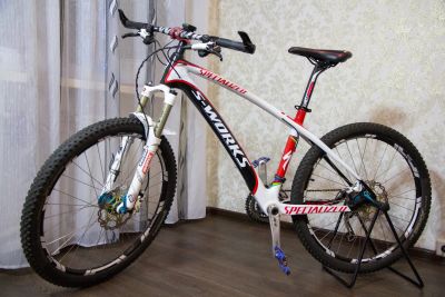 Лот: 13912844. Фото: 1. Карбоновый Specialized на Deore... Велосипеды