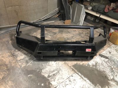 Лот: 14972041. Фото: 1. Передний бампер Toyota Hilux Revo... Кузов