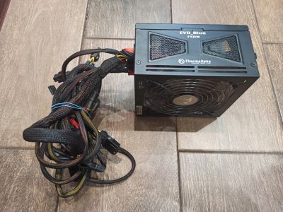 Лот: 15809003. Фото: 1. Блок питания Thermaltake EVO_Blue... Корпуса, блоки питания