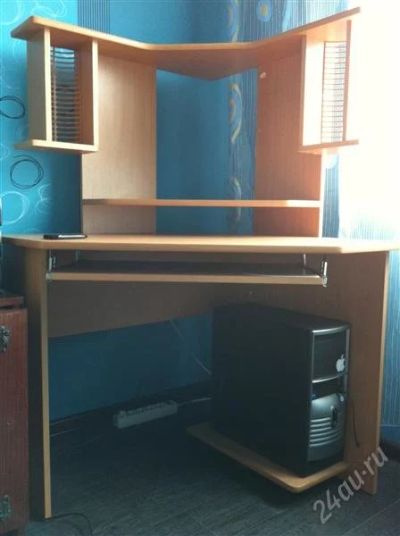 Лот: 1766737. Фото: 1. компьютерный стол. Другое (мебель)