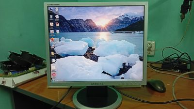 Лот: 18199668. Фото: 1. Монитор Samsung SyncMaster 740N. ЖК-мониторы