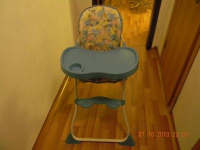 Лот: 3288750. Фото: 1. Стульчик для кормления. Ходунки, прыгунки, качели