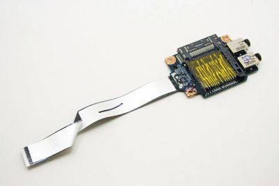 Лот: 7469751. Фото: 1. Плата с разъемами audio и cardreader... Картридеры