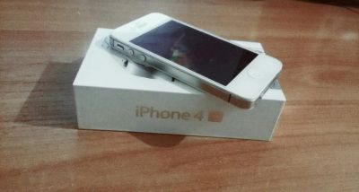 Лот: 7995832. Фото: 1. Iphone 4S 8GB White. Смартфоны