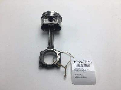 Лот: 20401871. Фото: 1. Поршень с шатуном Nissan March... Двигатель и элементы двигателя