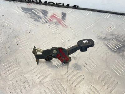 Лот: 25896819. Фото: 1. рычаг открывания бензобака Hyundai... Кузов