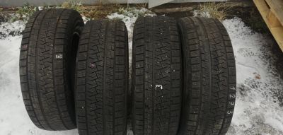 Лот: 20714834. Фото: 1. Зимняя резина 215/65 R16 Pirelli. Шины