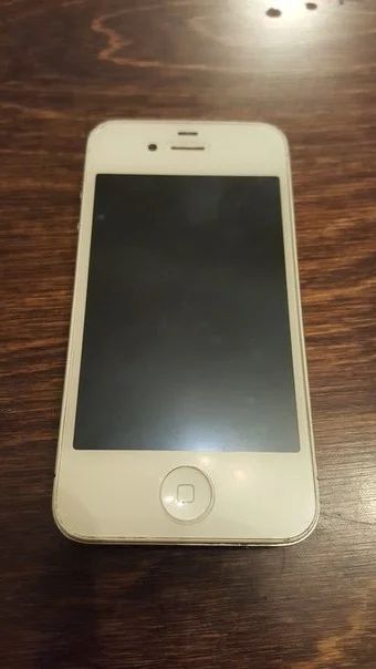 Лот: 7296110. Фото: 1. IPhone 4 16gb в хорошем состоянии... Смартфоны