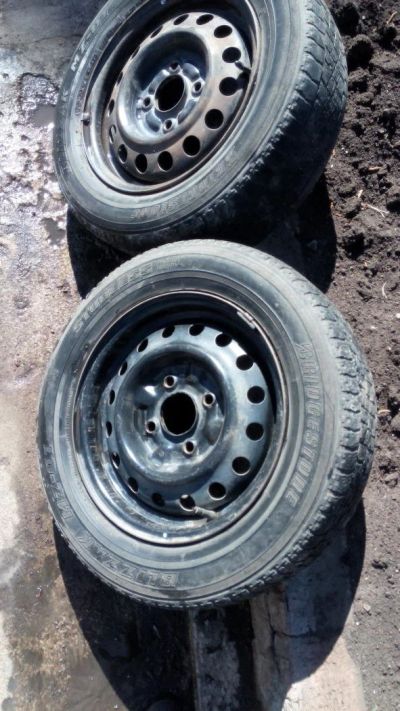 Лот: 9758903. Фото: 1. Шины Bridgestone 185/65R14 на... Шины на дисках