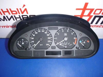 Лот: 14590607. Фото: 1. Панель приборов (щиток) BMW 320i... Салон