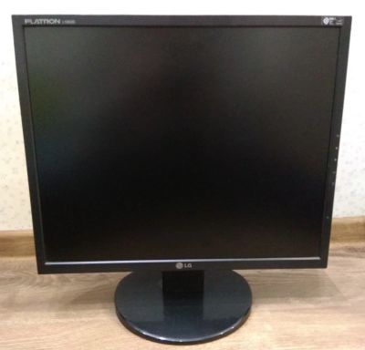 Лот: 16851274. Фото: 1. Монитор LG Flatron L1953S 19". ЖК-мониторы