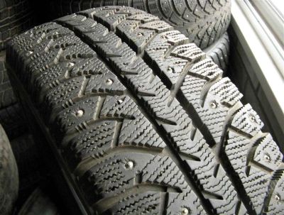 Лот: 1999564. Фото: 1. 185/65/R15 - Bridgestone Ice Cruiser... Шины