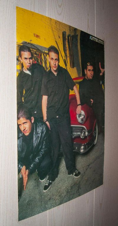 Лот: 4294754. Фото: 1. Плакат / постер группы Papa Roach... Фотографии