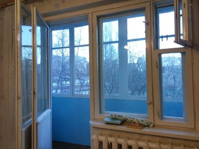 Лот: 7463293. Фото: 1. Отдам стекло, окна ,двери(деревянные... Окна, балконы