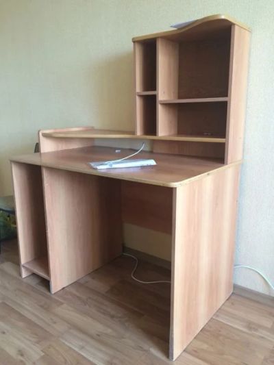 Лот: 7645789. Фото: 1. Продам компьютерный стол. Компьютерные и письменные столы