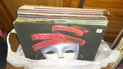 Лот: 12958252. Фото: 1. Пачка грампластинок. Аудиозаписи