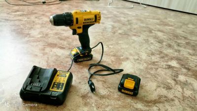 Лот: 11032576. Фото: 1. Шуруповерт DeWalt DCD710. Электроинструмент