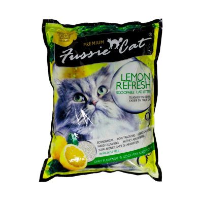 Лот: 10406599. Фото: 1. Наполнитель fussie cat lemon для... Миски, лотки, наполнители