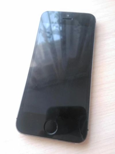 Лот: 8209769. Фото: 1. iphone 5s 32gb (32 гб). Смартфоны