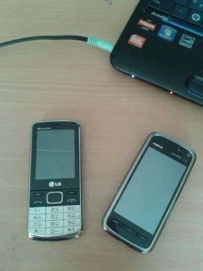 Лот: 4272925. Фото: 1. LG-s367 NOKIA 5800 XpressMusic. Другое (смартфоны, связь, навигация)