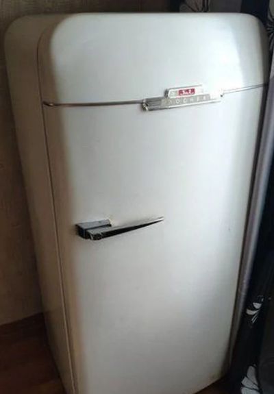 Лот: 17030670. Фото: 1. Куплю холодильник ЗИЛ Москва в... Холодильники, морозильные камеры