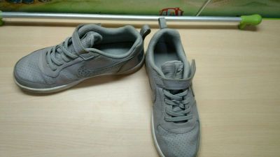 Лот: 14572509. Фото: 1. Кроссовки Nike р-р 35. Кеды, кроссовки