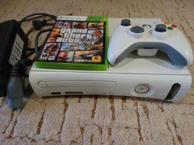Лот: 6870076. Фото: 1. x-box 360 Прошитый! белый. Игровые приставки, консоли