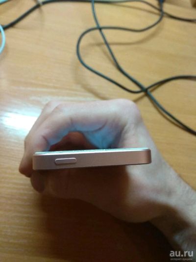 Лот: 13461757. Фото: 1. iphone se 32 gb. Смартфоны