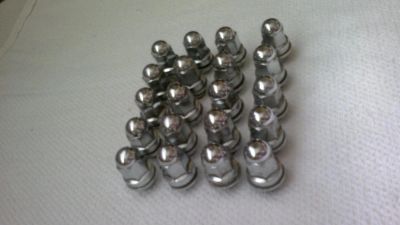 Лот: 4096837. Фото: 1. Гайки 14*1,5 с пресс шайбами оригинал... Колпаки