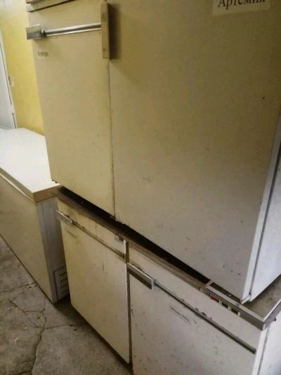 Лот: 11094024. Фото: 1. Морозилка Бирюса. Холодильники, морозильные камеры