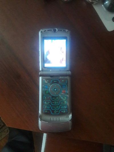 Лот: 15658393. Фото: 1. Motorola Razr V3. Кнопочные мобильные телефоны