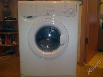 Лот: 597946. Фото: 1. Cтиральная машина Indesit. Стиральные машины
