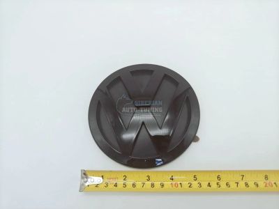 Лот: 25374229. Фото: 1. Эмблема Volkswagen Touareg 1 2002-2009... Детали тюнинга