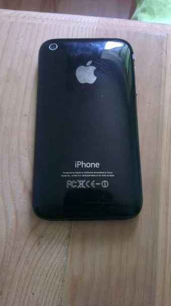 Лот: 4311380. Фото: 1. Iphone 3G 16GB. Смартфоны