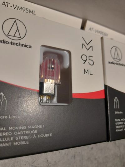 Лот: 19536790. Фото: 1. Головка звукоснимателя Audio Technica... Виниловые проигрыватели и электрофоны