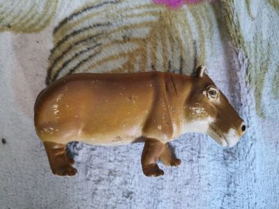 Лот: 13999145. Фото: 1. Игрушка бегемот пластмассовая. Куклы и аксессуары