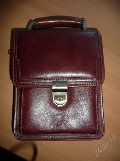 Лот: 1285749. Фото: 1. Продам барсетку б/у кожа. Бумажники, кошельки, портмоне