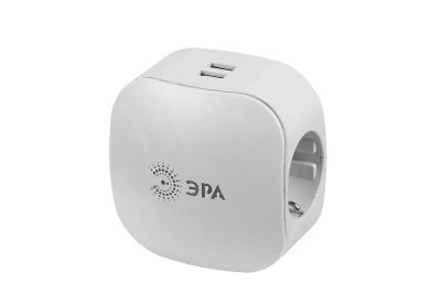 Лот: 23683444. Фото: 1. Тройник с заземлением ЭРА SP-3e-USB-2A. Удлинители, тройники, сетевые фильтры