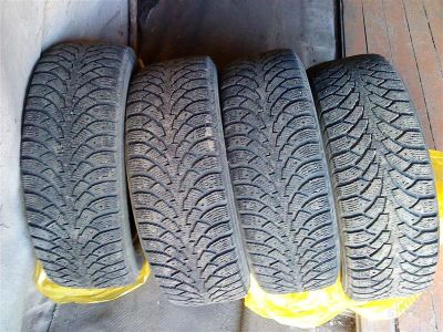 Лот: 2017116. Фото: 1. Hakkapeliitta 4 215/60 R16 95T... Шины