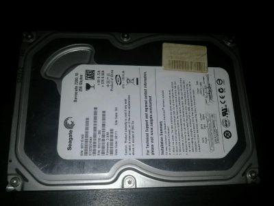 Лот: 7345916. Фото: 1. Накопитель HDD Seagate ST3250310AS... Жёсткие диски (HDD)
