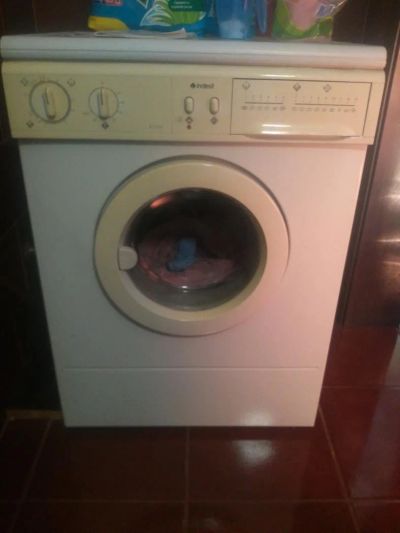 Лот: 7268527. Фото: 1. Стиральная машина Indesit WN421... Стиральные машины
